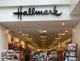Oakville Place Mall Location, Hallmark Gold Crown Store