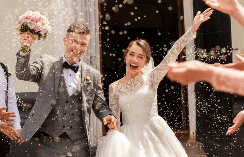 Shop Wedding Presents with Hallmark Awesome Gifts
